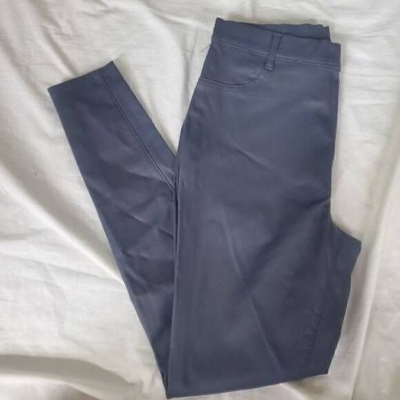 Time & Tru faux leather pant 10 - Picture 3 of 11